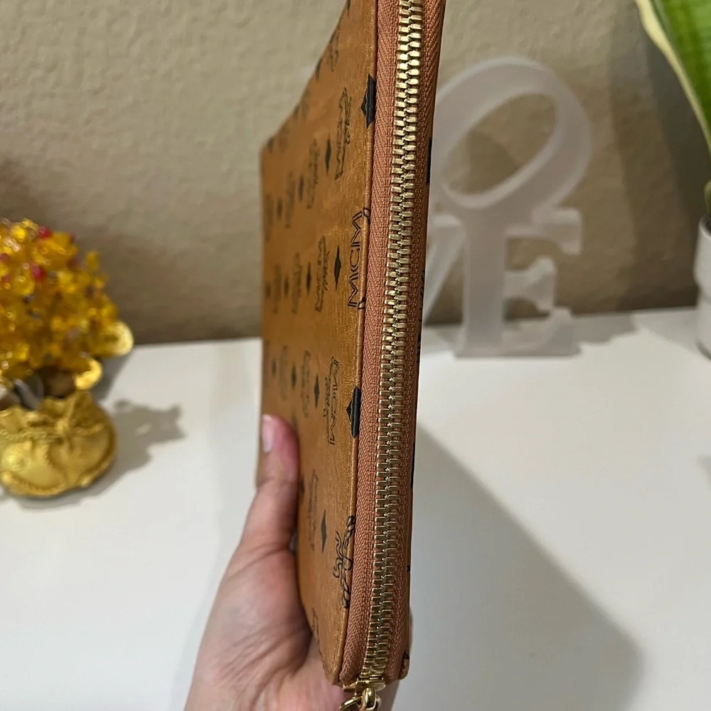 MCM COGNAC ORGANIZER - Picture 4 of 13